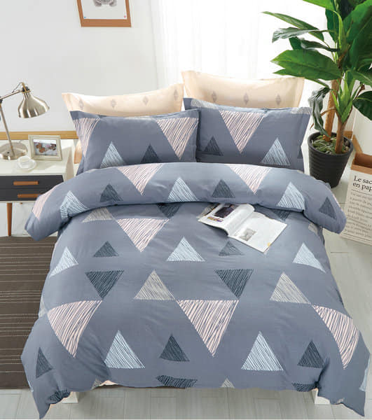 Sketch Triangle Lifestyle Set
